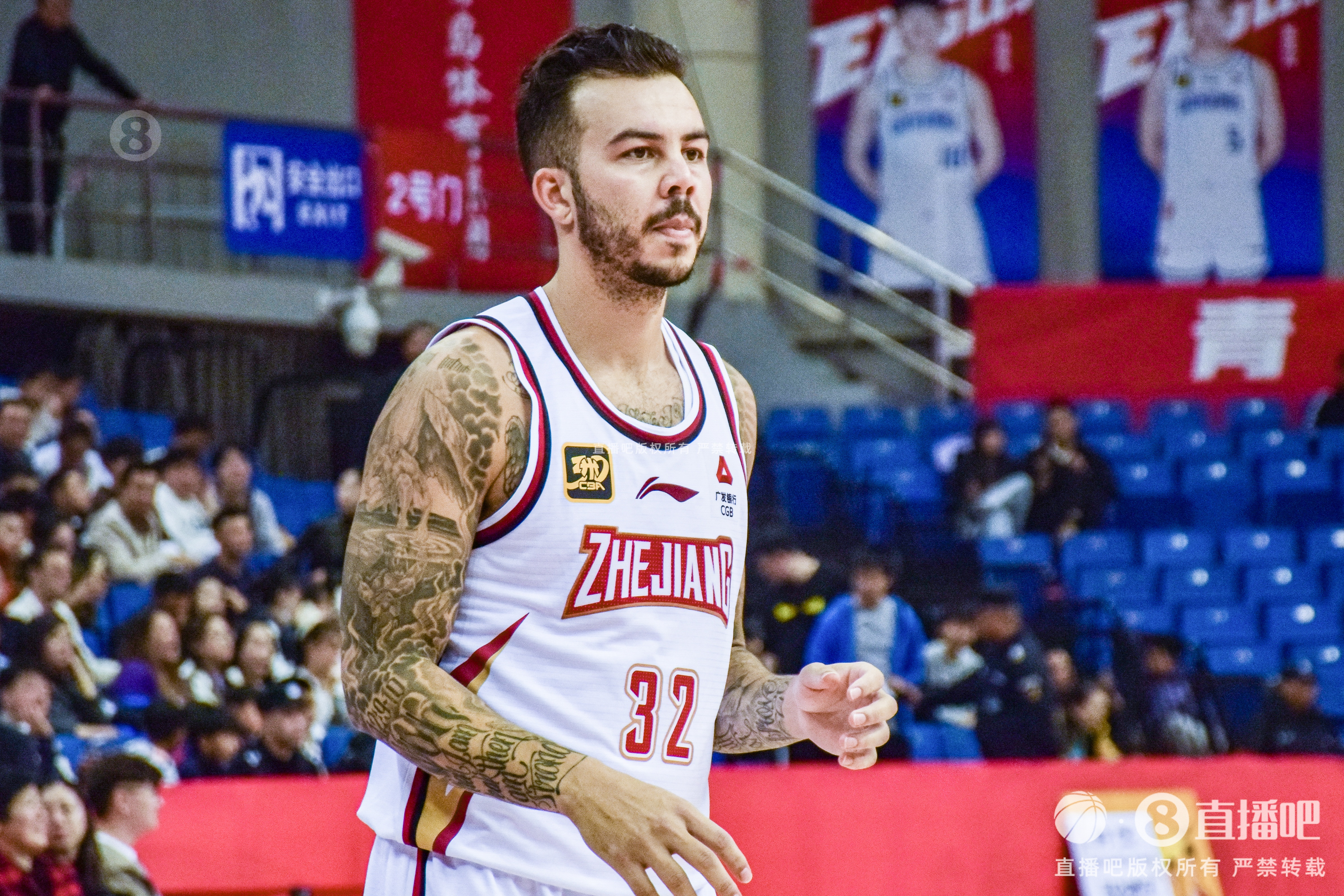 手感炸裂結果空砍！約克21中13&三分15中7空砍38分 另有6板8助